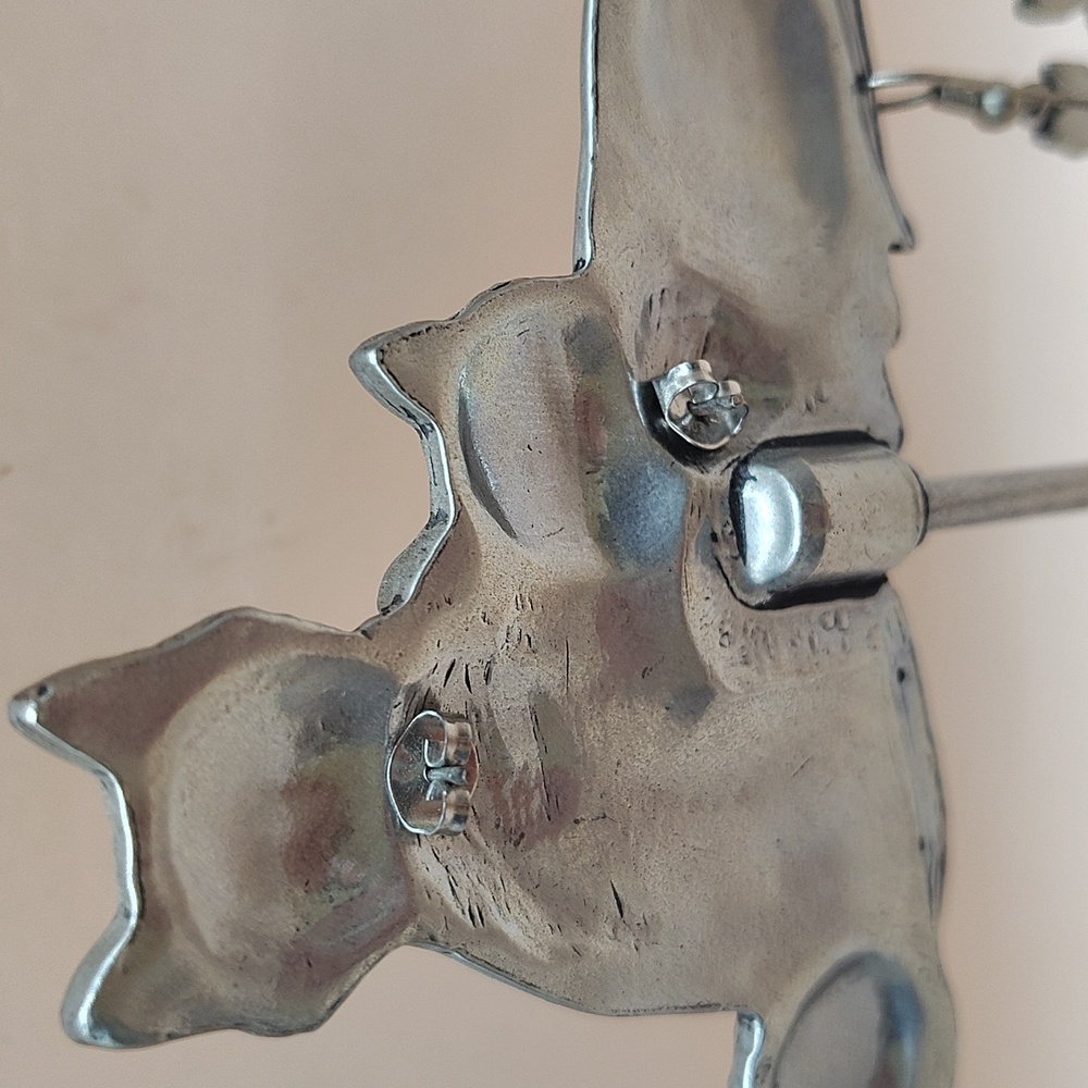 Vintage Pewter Cat Earring Stand With 2 Pairs Of Earrings, Cats And Bows 5.5" - Picture 5 of 8